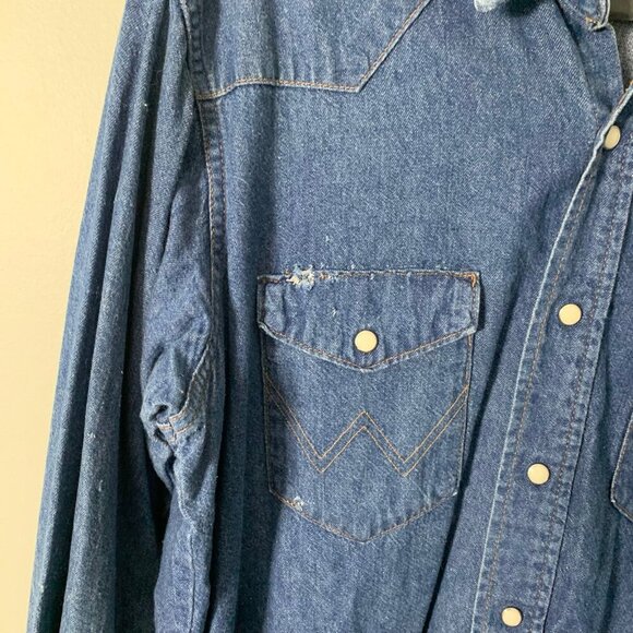 Vintage Wrangler pearl snap collared button front long sleeve denim jean shirt - Picture 3 of 9